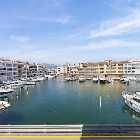 B Frente Al Canal Con Terraza * Empuriabrava
