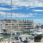 B Frente Al Canal Con Terraza شقة إمبوريابرافا